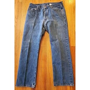 VTG Levis 501 Jeans Mens 36x30 Medium Wash Denim Straight Leg Button Fly 2005
